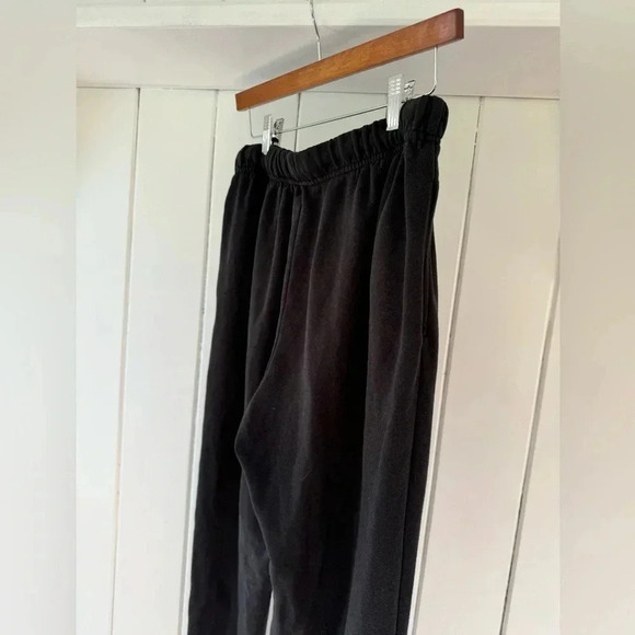 Levi’s Black Sweatpants Joggers - Picture 5 of 6